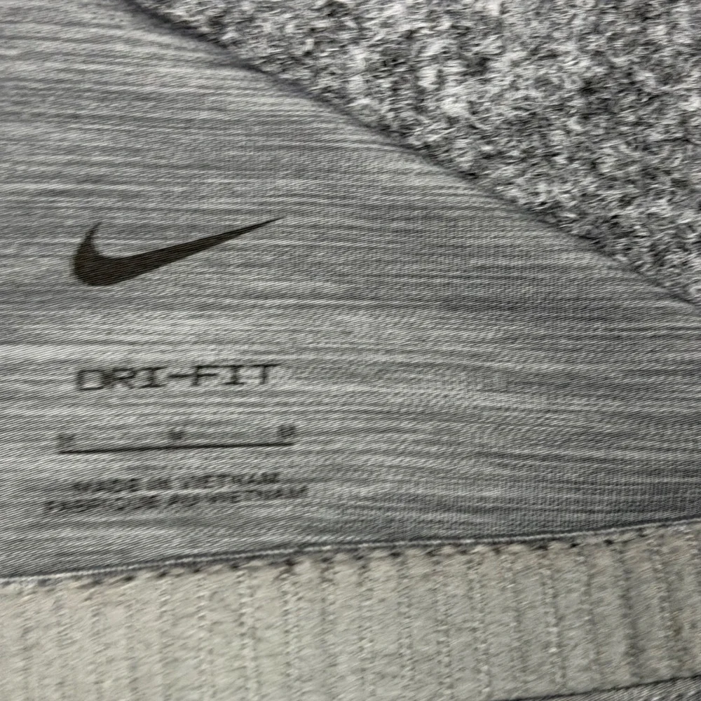 Nike Dri-FIT Gray Heathered Racerback Sports Bra Medium 445597-011 Activewear